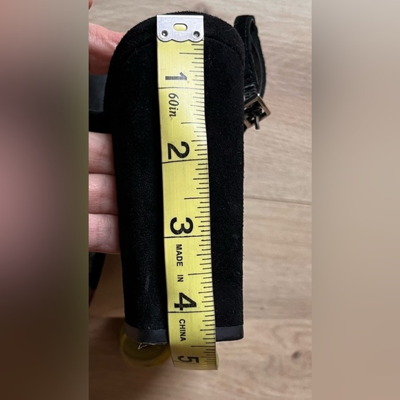 Saks Fifth Avenue Carissa Black Leather Sandals 7 M 4 1/2 inch chunky heel - Picture 16 of 16